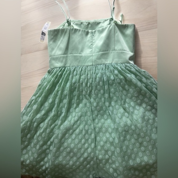 Eliza J Green Sleeveless Fit and Flare Dress - Picture 4 of 8